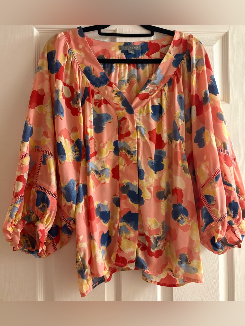 Sharagano Coral Multicolor Watercolor V-Neck Blouse 3/4 Sleeves LIKE NEW!!!